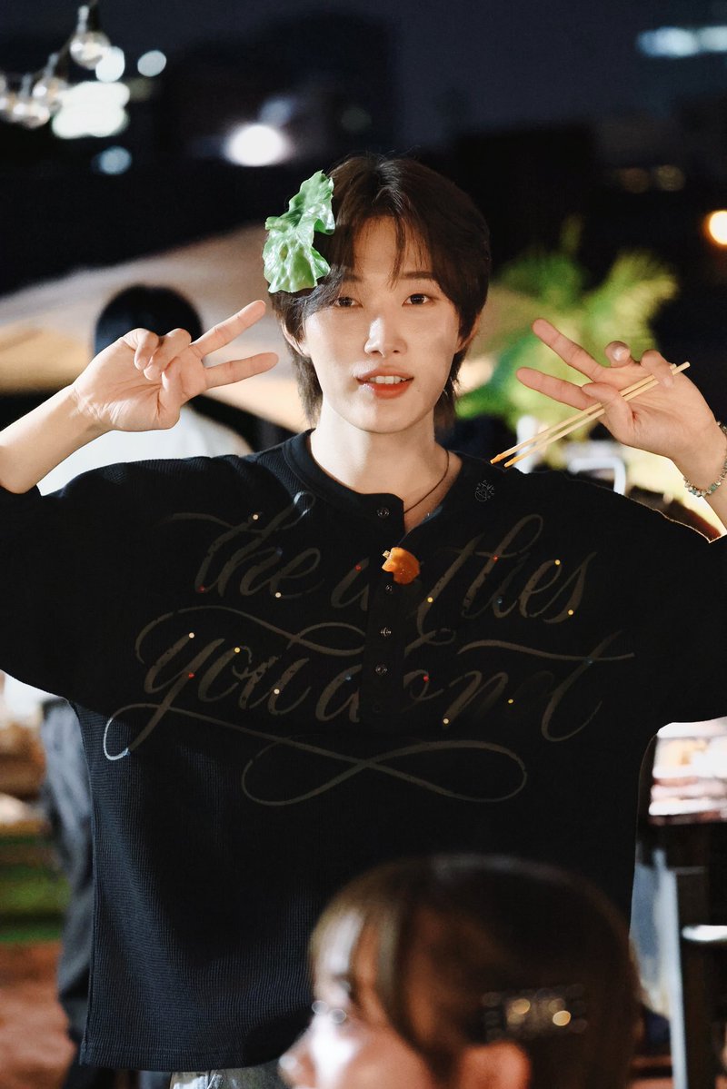 subak_j's tweet photo. 2026.07.10

🥬✌️

#OMEGA_X #오메가엑스 
#JAEHAN #재한 #재한잘했다 https://t.co/dIfS4mNq2E