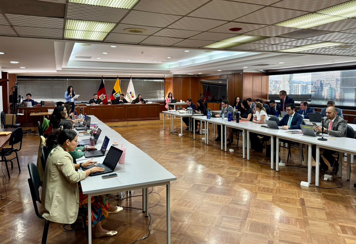 CorteNacional's tweet photo. 🔵#SalaPenalCNJ | Dr. Manuel Cabrera, Dra. Daniella Camacho  y Dr. Julio Inga reinstalan audiencia. https://t.co/SqSR3TwAiZ