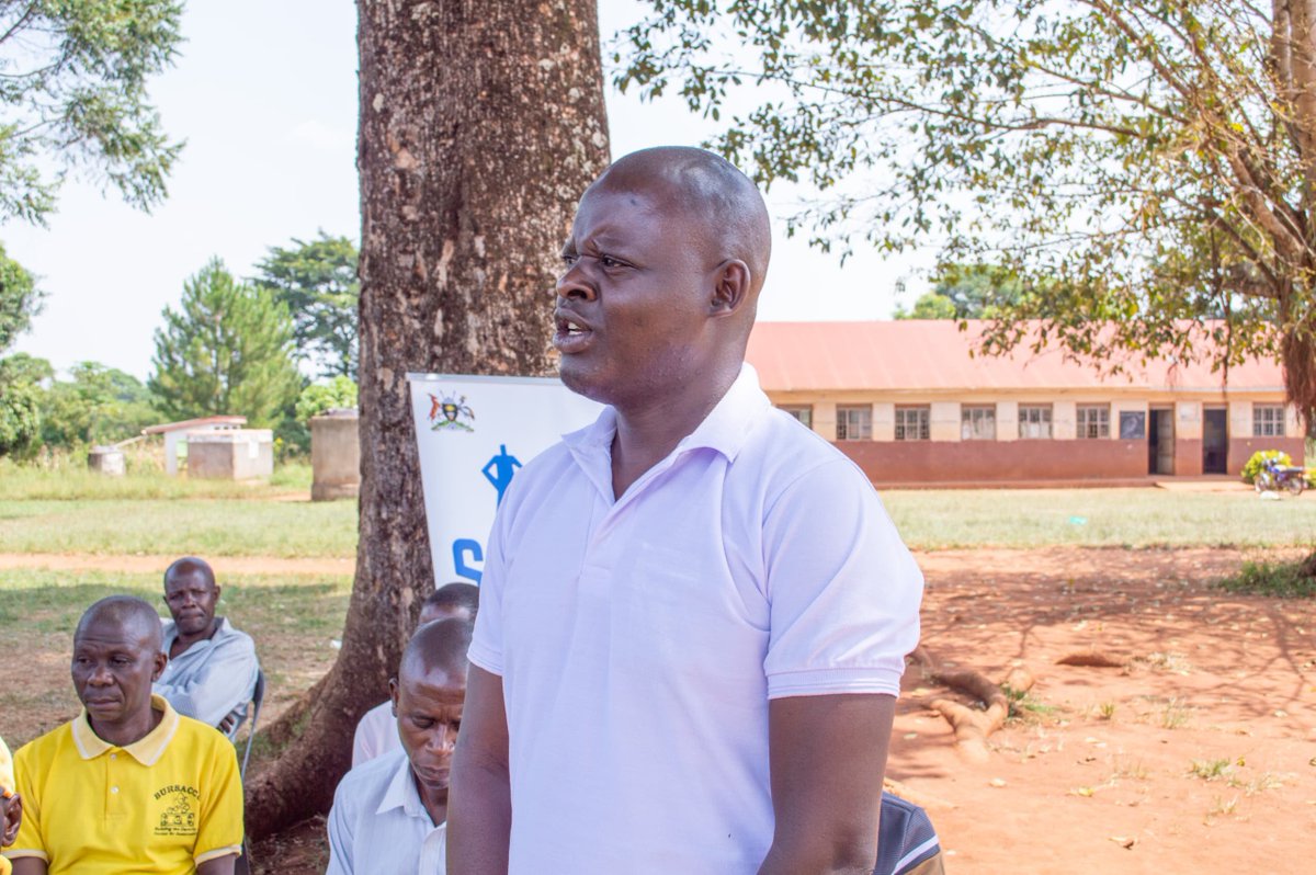 KyabazingaINI23's tweet photo. To ensure progress and gather essential grassroots insights we had to take a feedback session from the VECs during the community dialogue and joint monitoring activity in Nakabira Village. @KingNadiopeIV @OwekOsman @UNICEFUganda @YudayaB7719 https://t.co/Z1WpuvCWkP