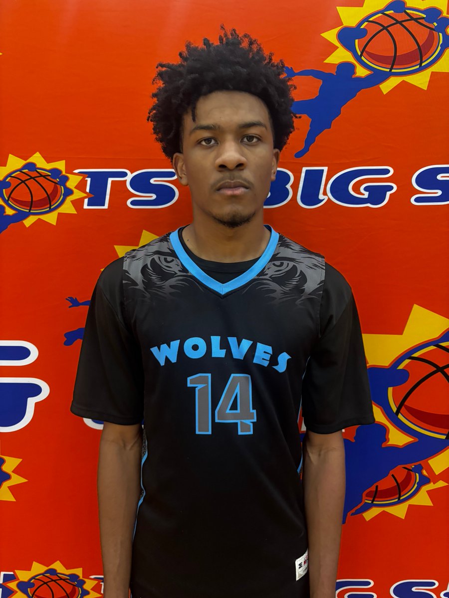 BigShotsGlobal's tweet photo. #BIGSHOTS #MyrtleBeachLive 

17u Platinum Live 

WBA Kinston - 55 
23 Joshua Holder 13 
14 Triston Malloy 11 

Academy Athletics - 49 
6 Colin Davis 14 https://t.co/kGMwMM2eWK