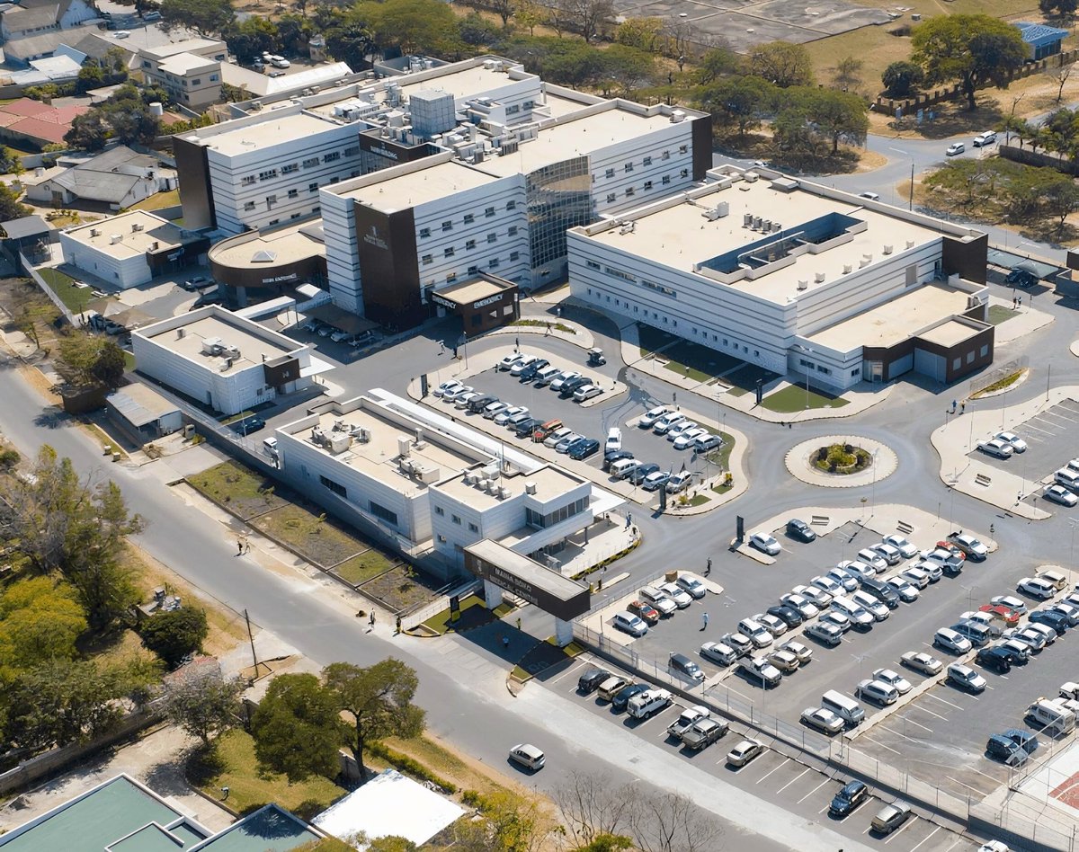 TheZedArchive's tweet photo. @ghettostar_22 @Vikuwi @AfricaFactsZone Learn to be watching  the news our former president went to South Africa because of political conflict. Your people were running away from your apartheid government and made Lusaka Zambia their headquarters but did you hear us complaining? We have hospitals . https://t.co/oSpFH3hunv