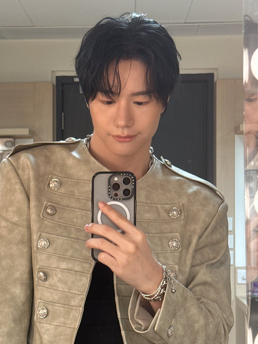 meu_chanzinho's tweet photo. O Príncipe da Voz Perfeita, @gyangseungsik ... 🍑🐶🤴🏻
#SEUNGSIK #SIK #KANGSEUNGSIK #VICTON
#강승식 #승식 #그냥승식 #빅톤 https://t.co/bu2iRQtoON
