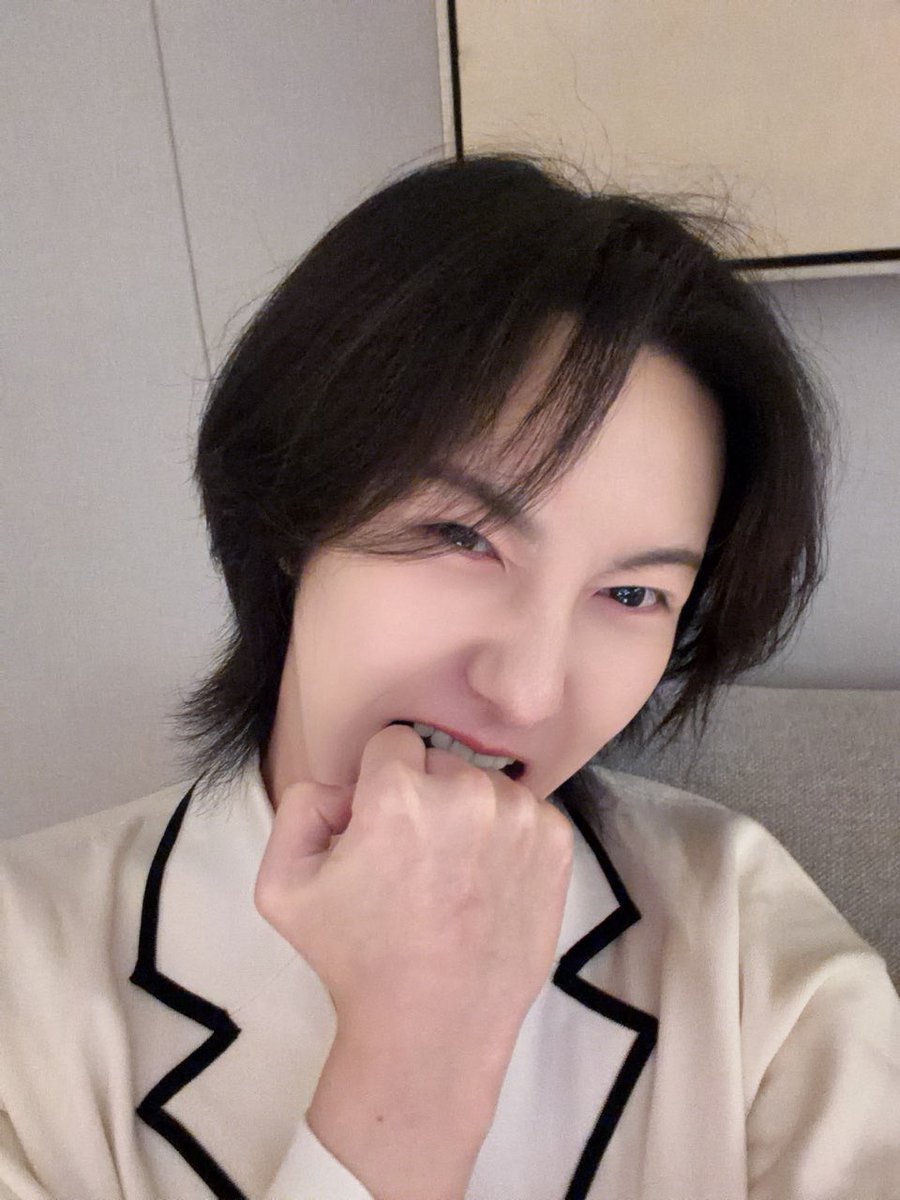 apieceofhrj__'s tweet photo. ดูคอนเท้นที่น่ากัวจบความรู้สึกของผมคือ..ทีมเอ้ดเอมที่(ตัด)ผมออกมา!!!!! ภาพลักษณ์ของผม...☄️🤯 https://t.co/qO2JtwElgs