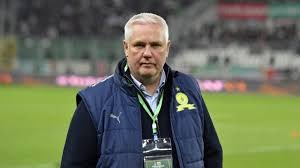 Dwabaman_ZA's tweet photo. You have hurt some Sundowns fans when you hired a coach to win us CAF.😩 https://t.co/IhMMNhq65h