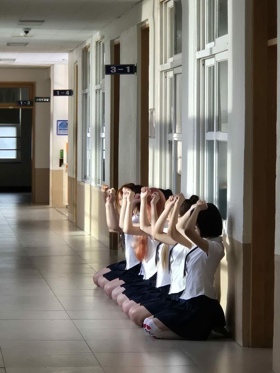 wkseh_'s tweet photo. 이사진 너무너무너무 좋음 누가 내가 좋아하는 씨피로만 다 엮어서 핱페스 청레 포타 써줬으면 좋겠ㅇ.. https://t.co/9v4ZzPqFy1
