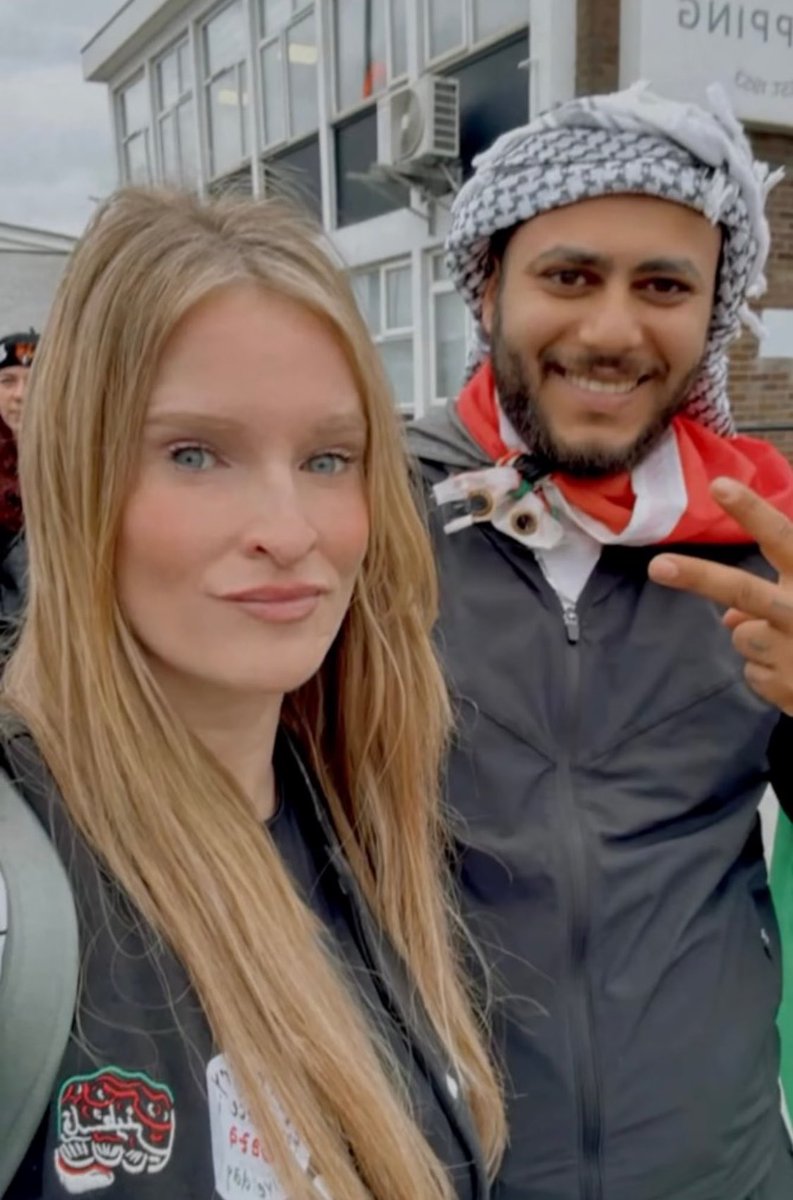 iAnonPatriot's tweet photo. The anti-ICE liberal white woman got exactly what she wanted. https://t.co/LP1YLuFkpm