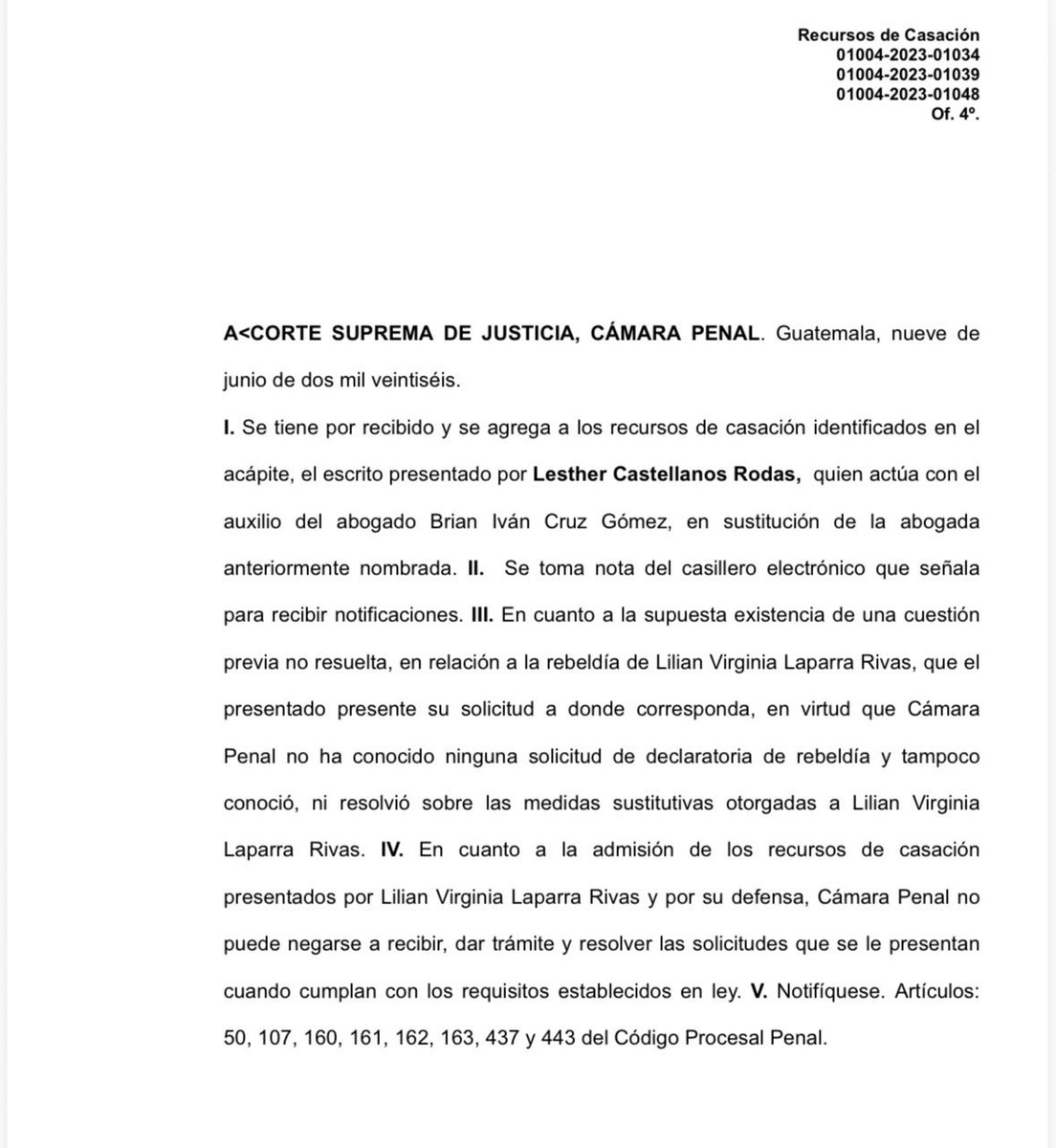 PrensaComunitar's tweet photo. #Ahora 🚨 Intentan evitar fallo clave en caso de Virginia Laparra

En mayo, Laparra pidió anular una primera sentencia dictada en su contra. Sin embargo, a dos meses de haber enviado sus argumentos a la Cámara Penal, aún no se ha emitido la resolución debido a una solicitud de la Fundación contra el Terrorismo, que recusó al magistrado René Girón, y a otra petición de Lesther Castellanos.