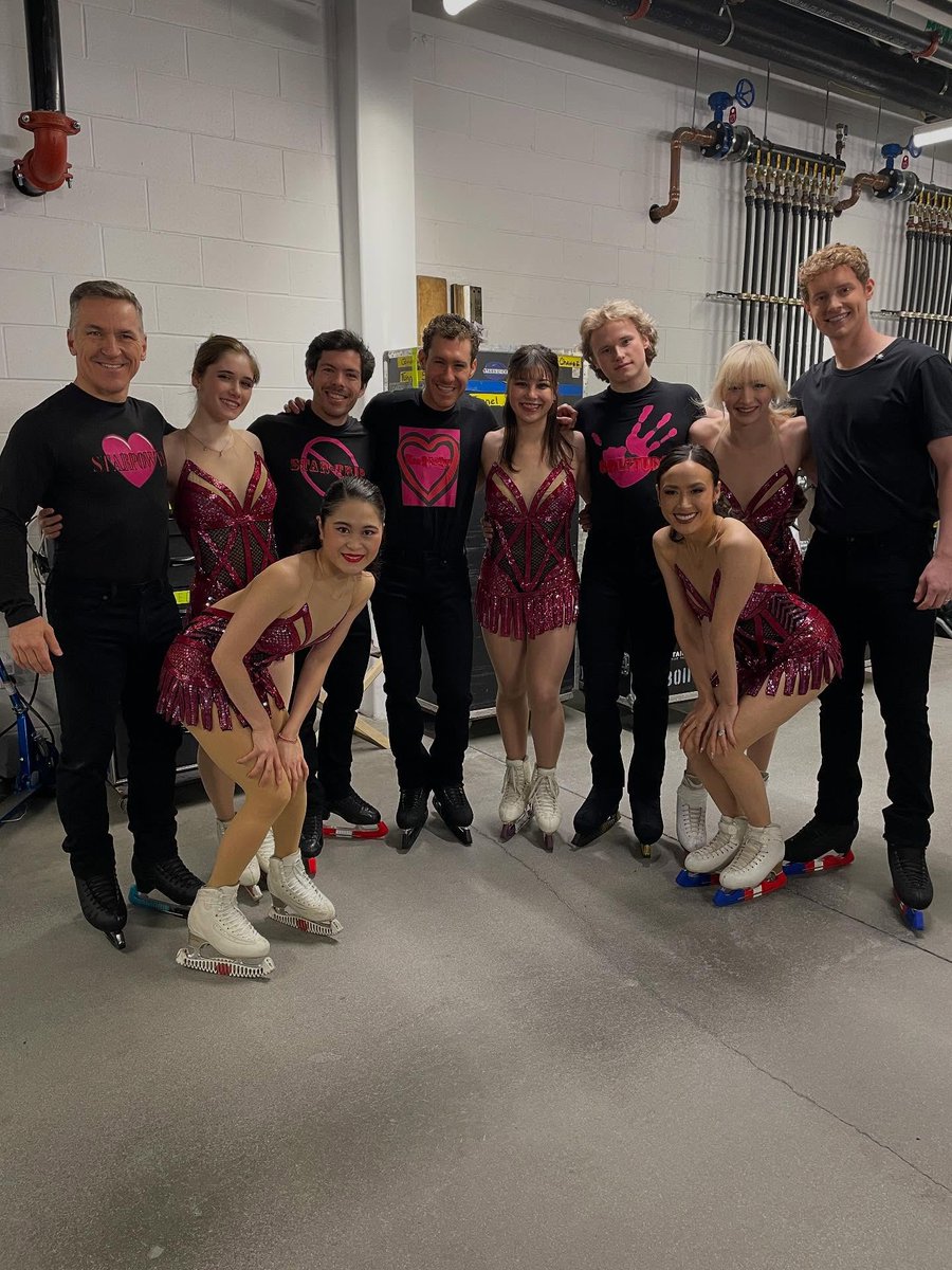 AlysaLiu885's tweet photo. Archive footage of Alysa Liu and her colleagues during the 2025 Stars on Ice tour.
Part 2
Via: starsonice
#AlysaLiu #StarsOnIce #FigureSkating #gold #IceSkating https://t.co/kpb9pTKQVg