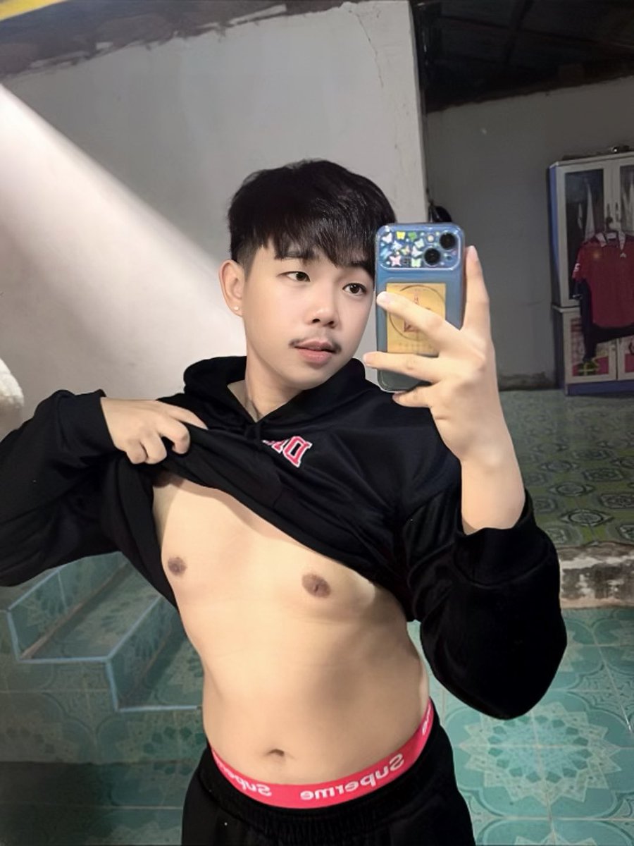 tonon444's tweet photo. มากินนมก่อนนอนดิ😋🍼💦 #ฟีดด #ชช
 #บึงกาฬ #mlm https://t.co/IMEFcNEfzF