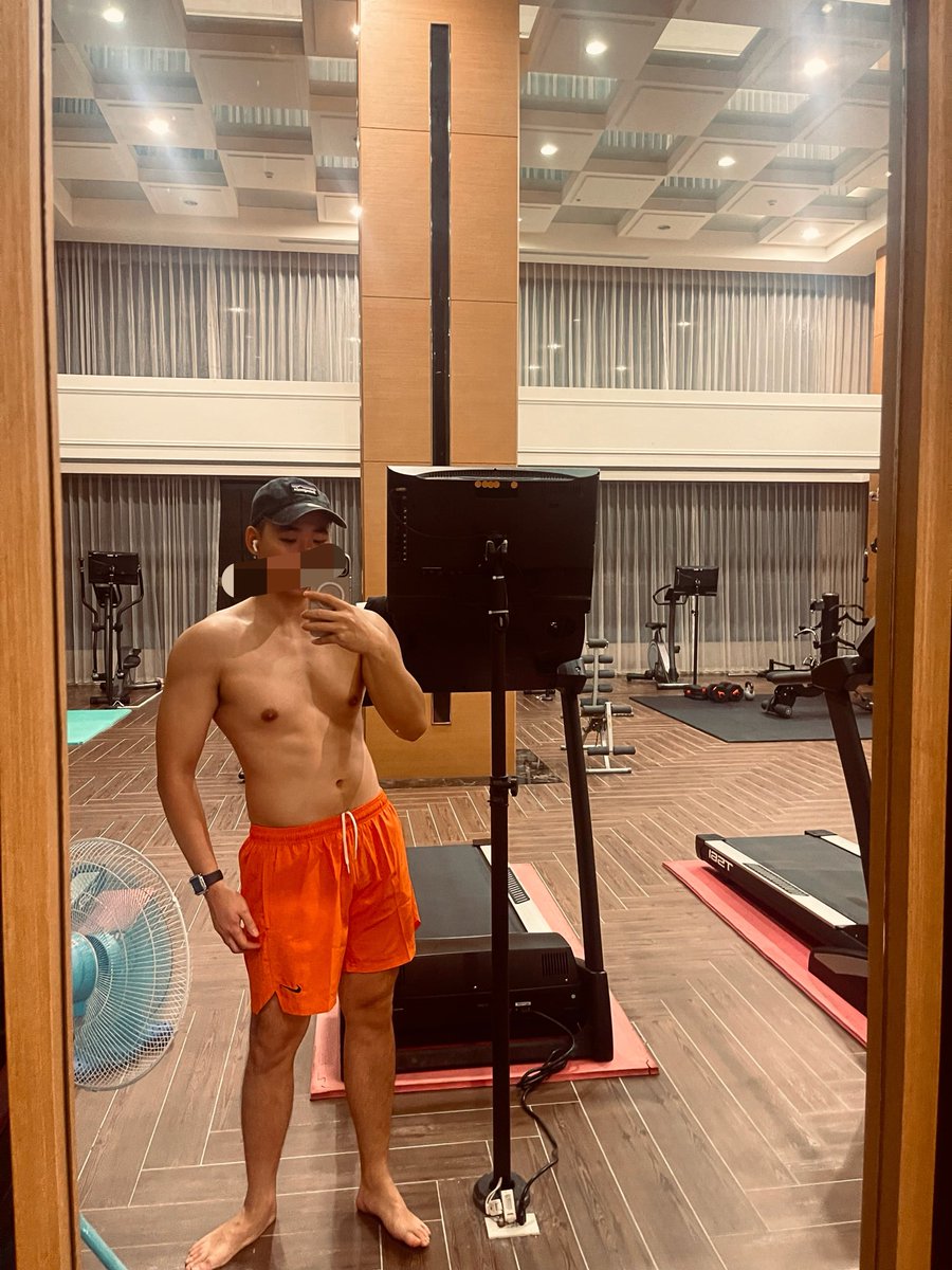 ROSS10570377's tweet photo. 颱風天請乖乖待在家
運動🏋️🌧️ https://t.co/IFOjCANvbT