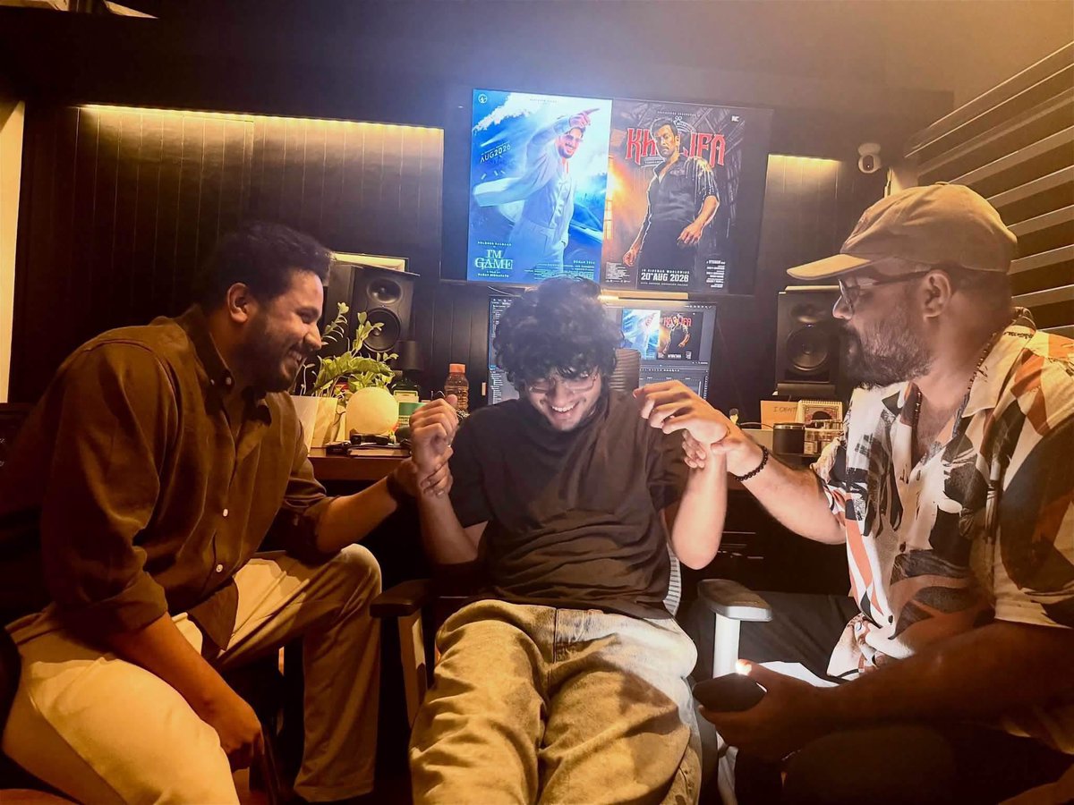 Forumkeralam2's tweet photo. Nahas Hidhayath ( #ImGame ) &amp; Vyshak ( #Khalifa) with Editor Chaman Chacko https://t.co/GTFFsxgU5Z