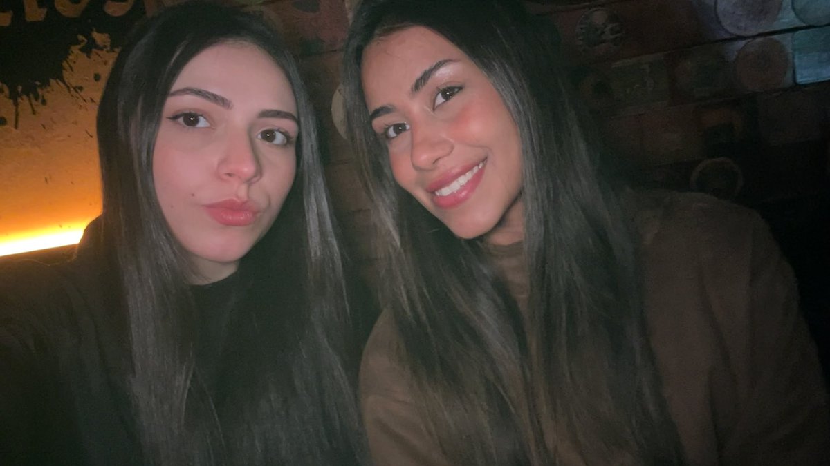 fefis___'s tweet photo. Com minhas gatinhas!🩷 https://t.co/ScB7WN9Bmr
