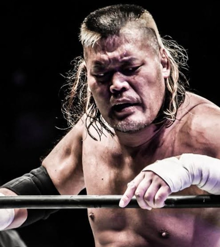 do_spl's tweet photo. プロレスラー天山広吉選手
8月15日、引退

小学生から見てた選手の１人です
長い間僕を新日本プロレスファンでいさせてくれてありがとうございました。

同じ髪型で8/15はホストクラブに出勤して、従業員にモンゴリアンチョップしよ

#天山広吉
#テンコジ
#新日本プロレス
#天山ツームストン https://t.co/oySRyNvaeB