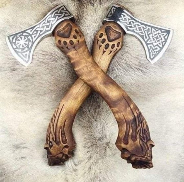 knivesmaker786's tweet photo. Pair of Wolf tactical axes with 5.5" forged high-carbon steel heads. Razor-sharp edge + anti-slip wood handles for grip and balance. Perfect for camping, bushcraft, survival, and collection. DM for order & Shipping details.
#WolfAxe #TacticalGear #Bushcraft #SurvivalTools https://t.co/N1F95RDOyY