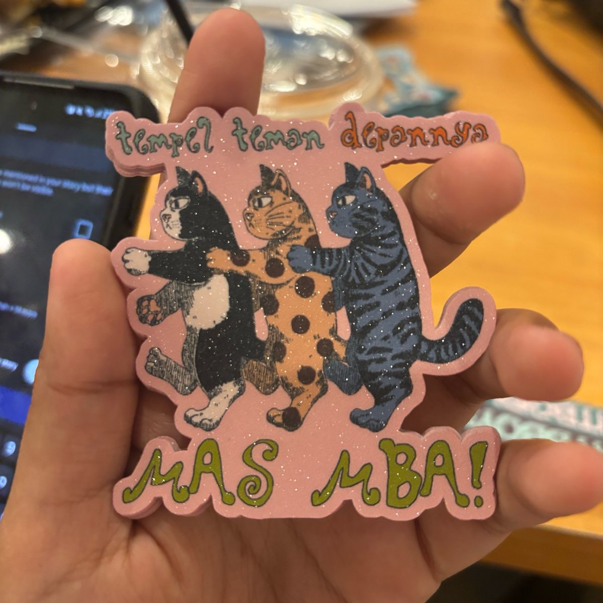 chocojewu's tweet photo. bikin merch oskm￼🦦 https://t.co/2Uipxb67YE
