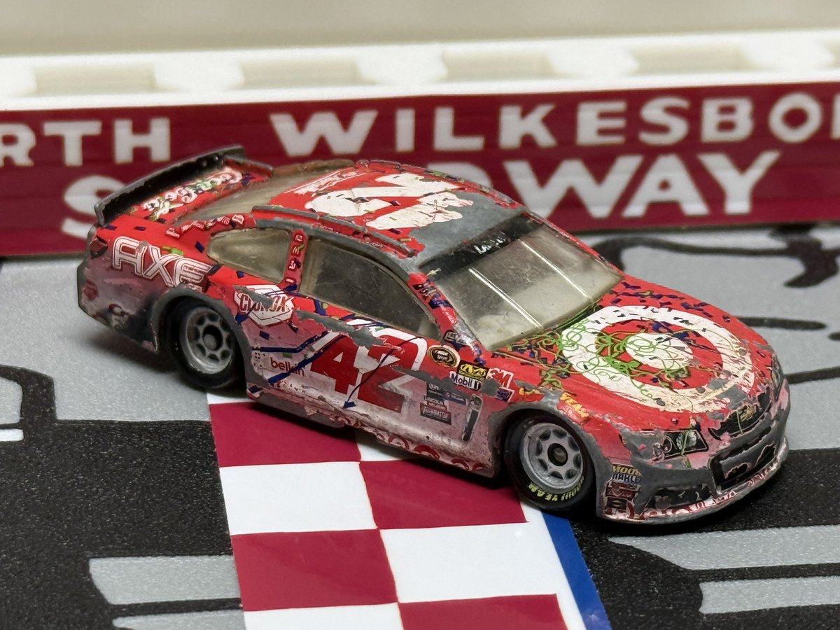 diecastproshop's tweet photo. Another race win grail… destroyed🥀 no saving this one fellas https://t.co/DTXbsVXdMG