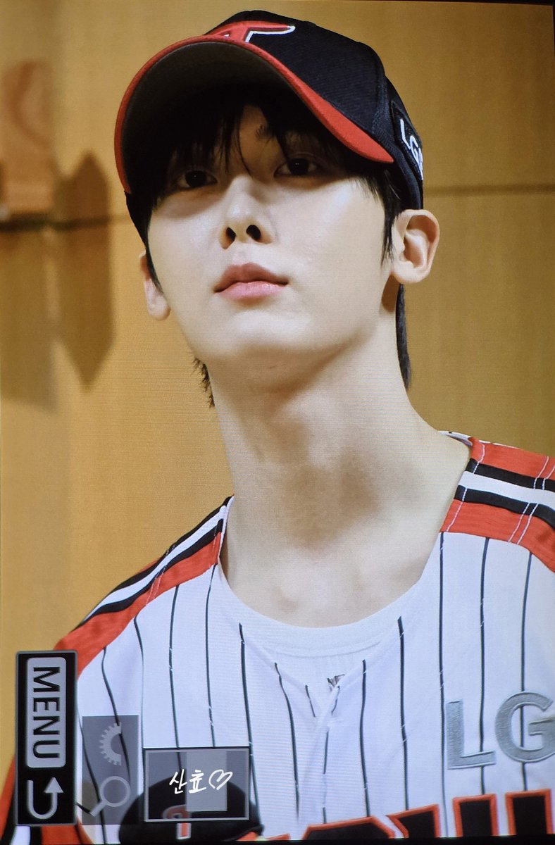 sanaa0321's tweet photo. 260710 대면 pre
이러면 저 야구 입덕하죠🥹🫶🏻🫶🏻

#산하 #윤산하 #YOONSANHA #ユンサナ 
#아스트로 #ASTRO #アストロ https://t.co/qWI2KbV4db