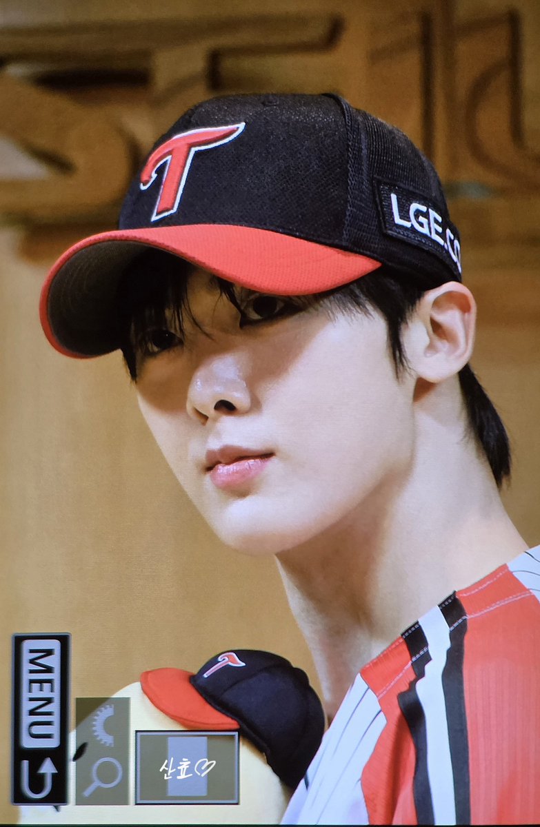 sanaa0321's tweet photo. 260710 대면 pre
이러면 저 야구 입덕하죠🥹🫶🏻🫶🏻

#산하 #윤산하 #YOONSANHA #ユンサナ 
#아스트로 #ASTRO #アストロ https://t.co/qWI2KbV4db