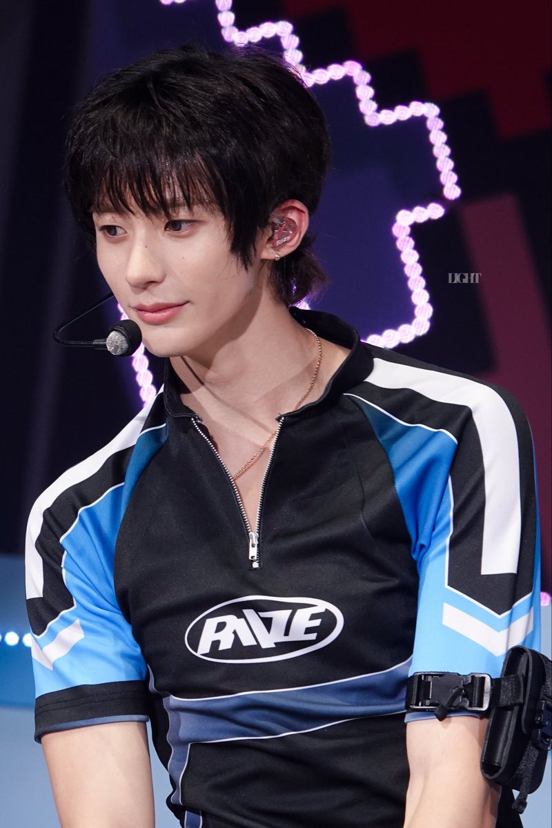 Light__094's tweet photo. 260710 RPG playing game
#RIIZE #라이즈 #ANTON #앤톤 #アントン https://t.co/ixgE1ntmSr