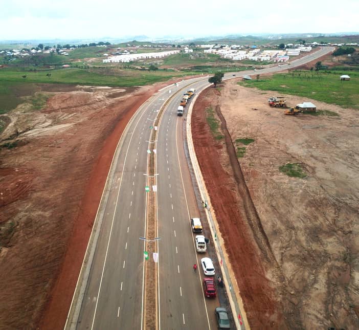 cpsfcta's tweet photo. FCTA PRESS RELEASE
 
WASA INFORMAL SECTOR WILL BOOST REVENUE GENERATION, LOWER COST OF DOING BUSINESS, SAYS PRESIDENT TINUBU
…As he commissions access road to Informal Sector Layout in Wasa District https://t.co/6K4b08k1ra