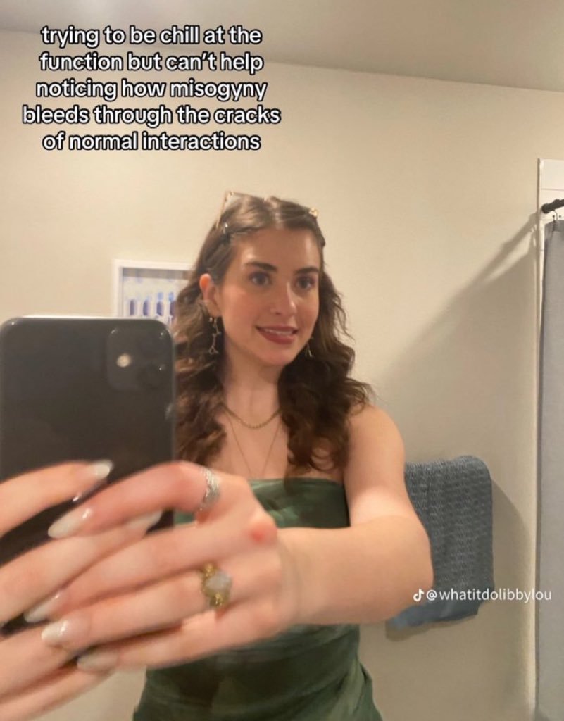 LavMeadowbee's tweet photo. @zazzastack this comment section bro https://t.co/pAAW1zMEZb