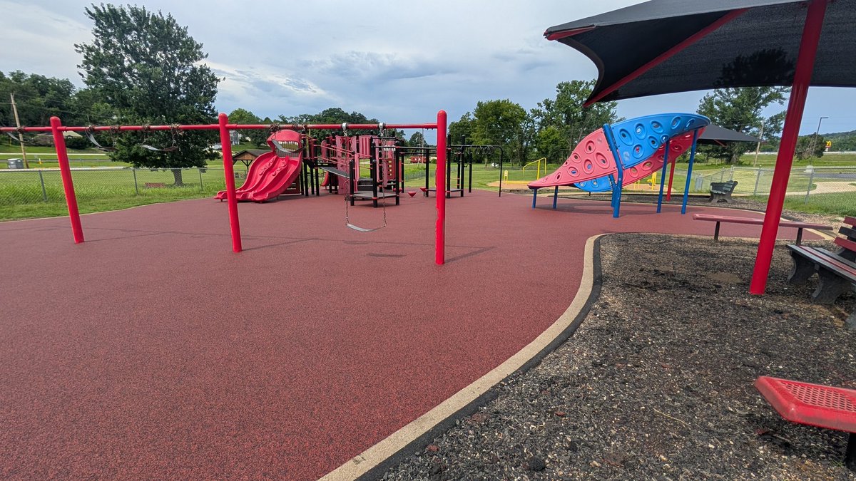 MrsKatieKaletta's tweet photo. Playground update... The new surface looks amazing! Excited for our students to play on it again soon! ✨🚧 #GoBlackcats @DrClintFreeman @Blackcat_safety @JoeFWillis @BlackcatMatt https://t.co/lRNLCcZysx
