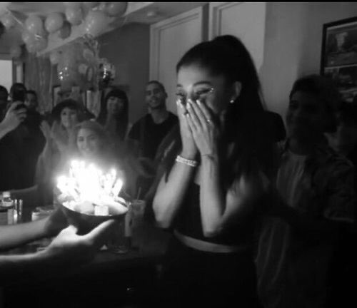 myaurabrightt's tweet photo. it’s my birthdayyyy #thebig23 https://t.co/CyD75itPav
