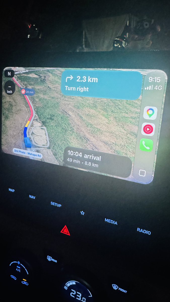 SightseerSom's tweet photo. Worst traffic at #shilphata as always. Mahape to Shilphata. @MTPHereToHelp @ThaneTraffic @CMOMaharashtra @RoadsOfMumbai @MumbaiPolice @AmhiDombivlikar #palava #mumbaitraffic https://t.co/rMxWLVfLLy
