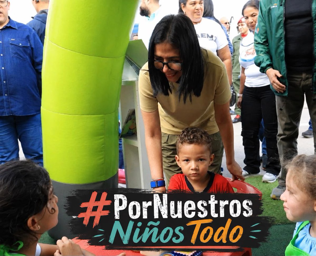 valekapc27's tweet photo. Gracias a la atención integral del Gobierno Bolivariano, nuestros niños siguen siendo los protagonistas de esta patria nueva. #PorNuestrosNiñosTodo🇻🇪❤️🙌🏻 https://t.co/SvgP8Vn2Ep