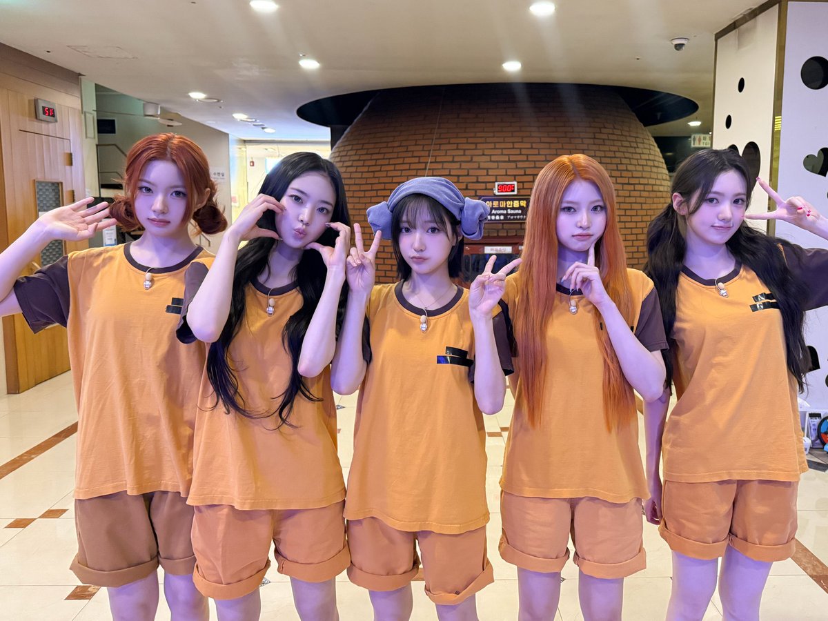 KiiiKiiiFr's tweet photo. — TWITTER . 10.07.2026

⤷ #KiiiKiii : Le cœur de KiiiKiii pour TiiiKiii est plus brûlant que le sauna aux arômes🙂‍↕️

› 🍓
#키키 #WhoIsKiiiKiii @We_KiiiKiii https://t.co/jhmzfgF7m3
