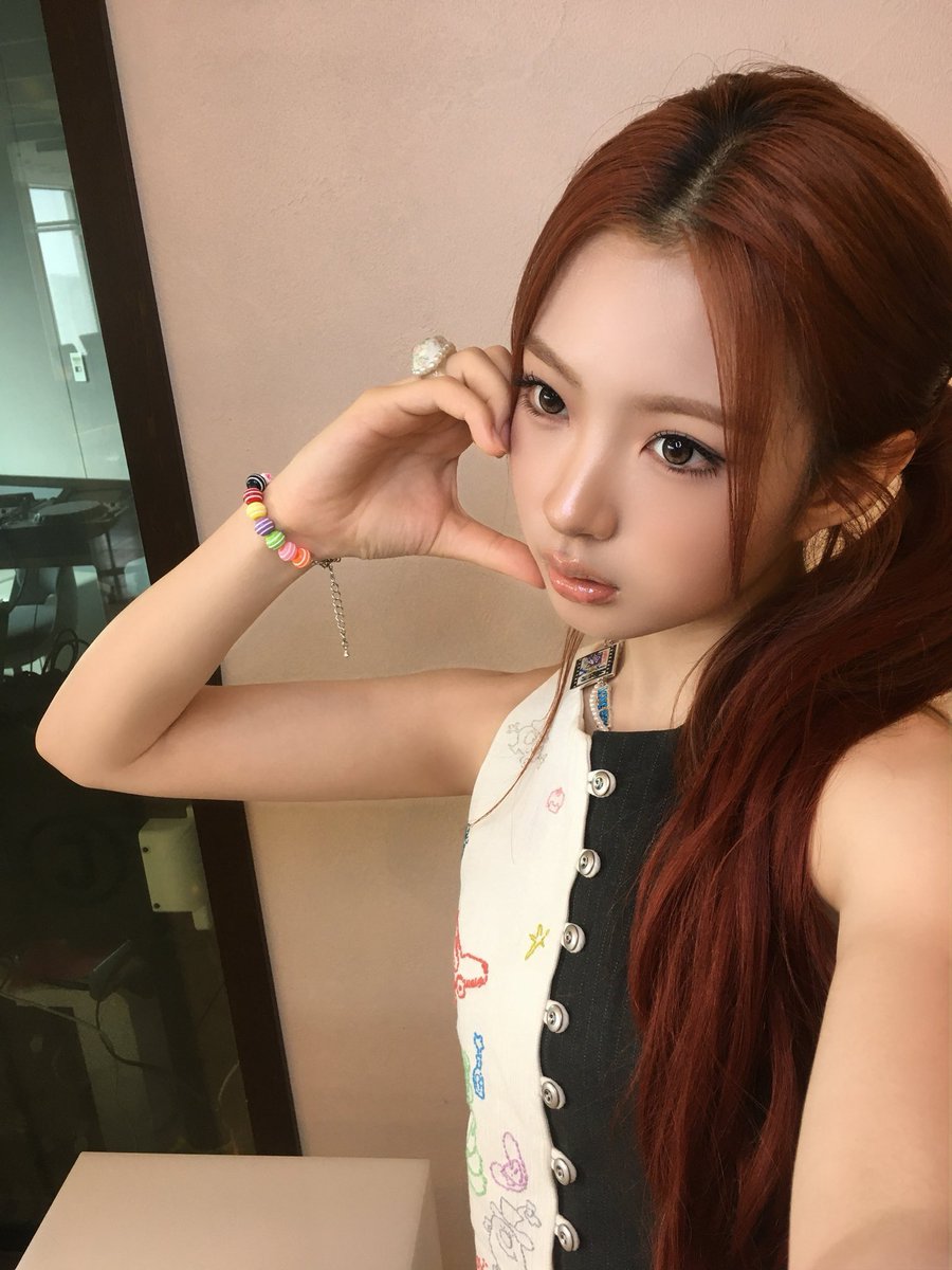 KiiiKiiiFr's tweet photo. — BBL . 10.07.2026

⤷ #KYA a envoyé des photos

› 🍓
#키야 #KiiiKiii #키키 #WhoIsKiiiKiii https://t.co/9RHQk4oSku