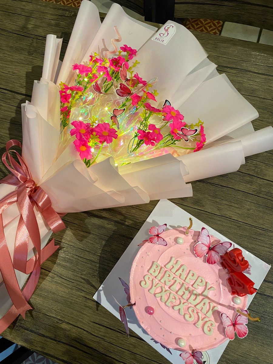 gitararielnoah's tweet photo. thankies to ma babes
24 anniversaire https://t.co/NeUMoySJKP
