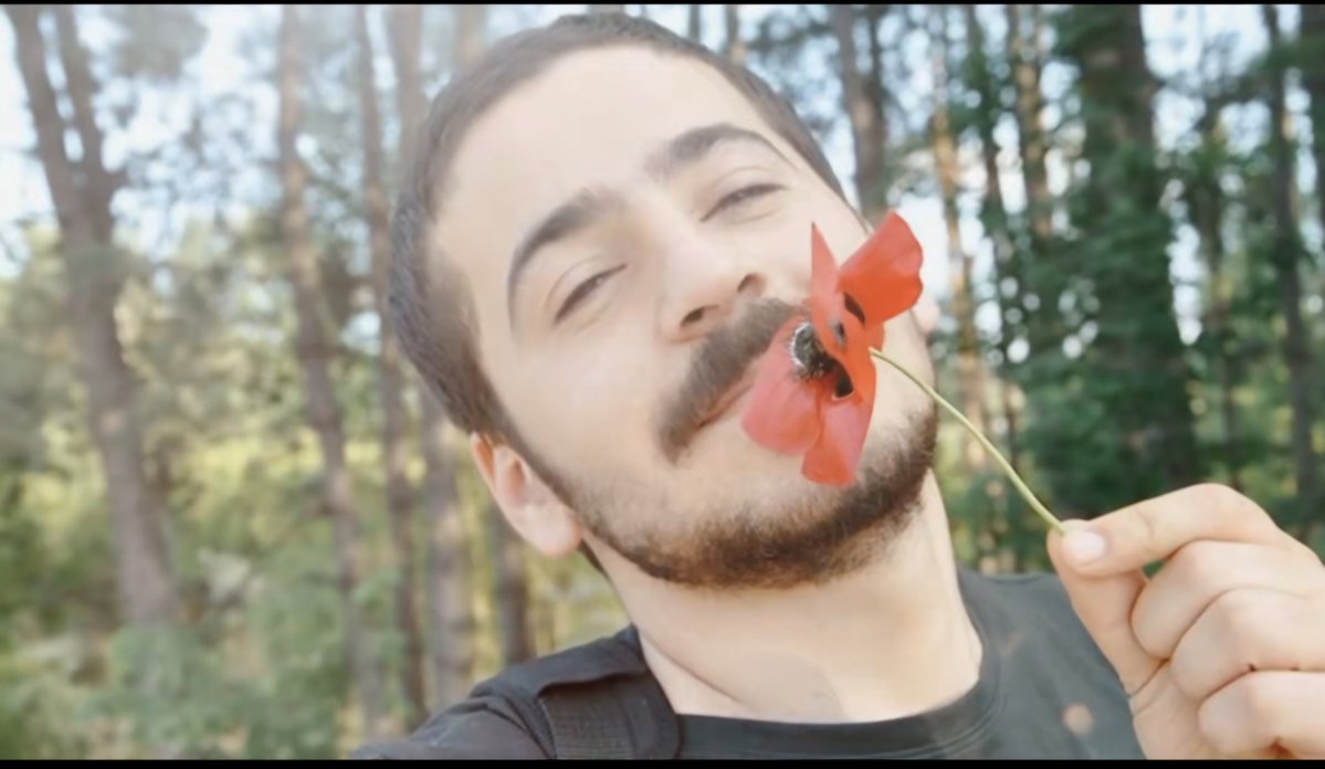 asiandro's tweet photo. Eli sopalı katiller yaşamdan kopardılar delikanlımı, 
Ama o hala 19 yaşında...
#AliİsmailKorkmaz https://t.co/szlnRjAHFA
