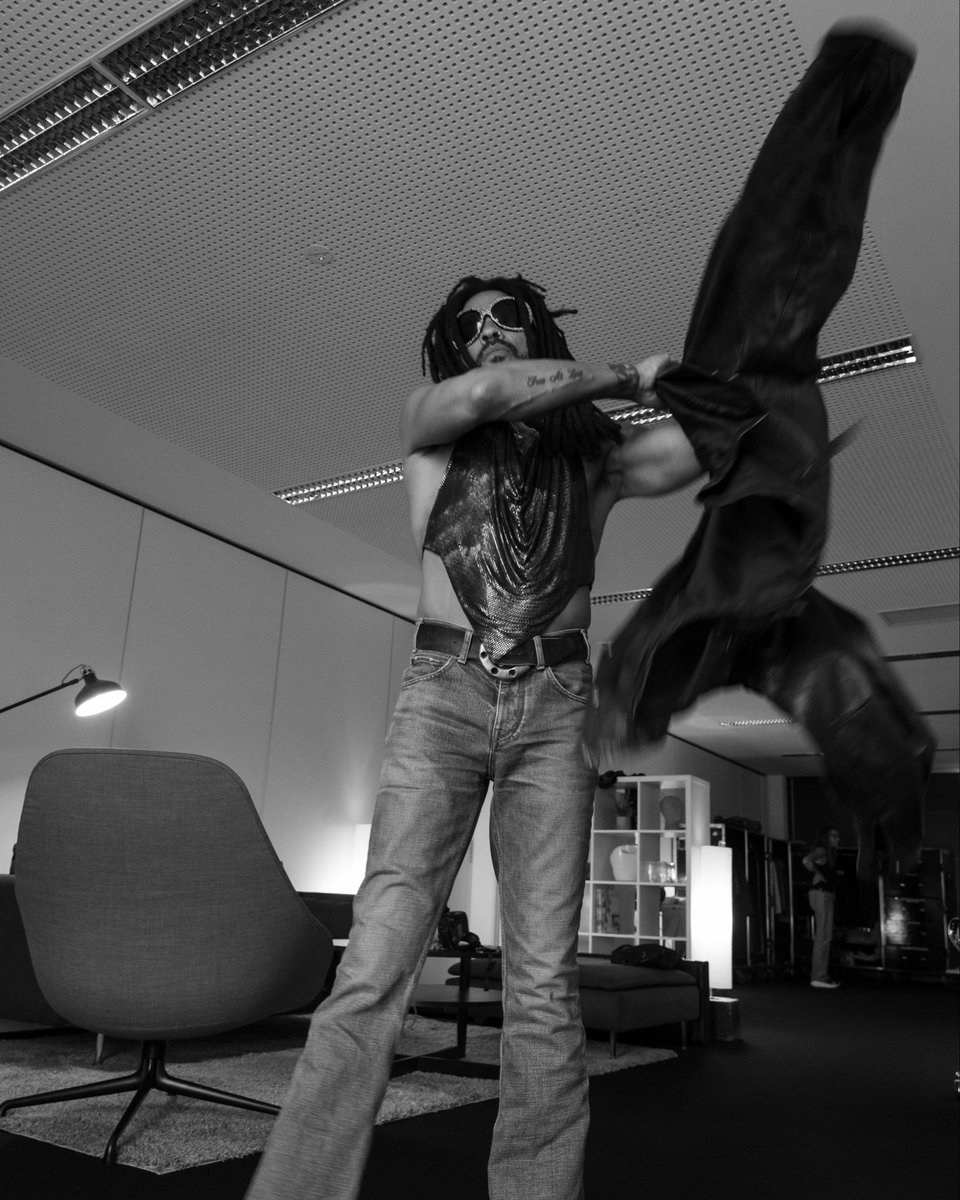 LennyKravitz's tweet photo. Another fine day…

📸 Mia Ross https://t.co/LBBK5VgMys