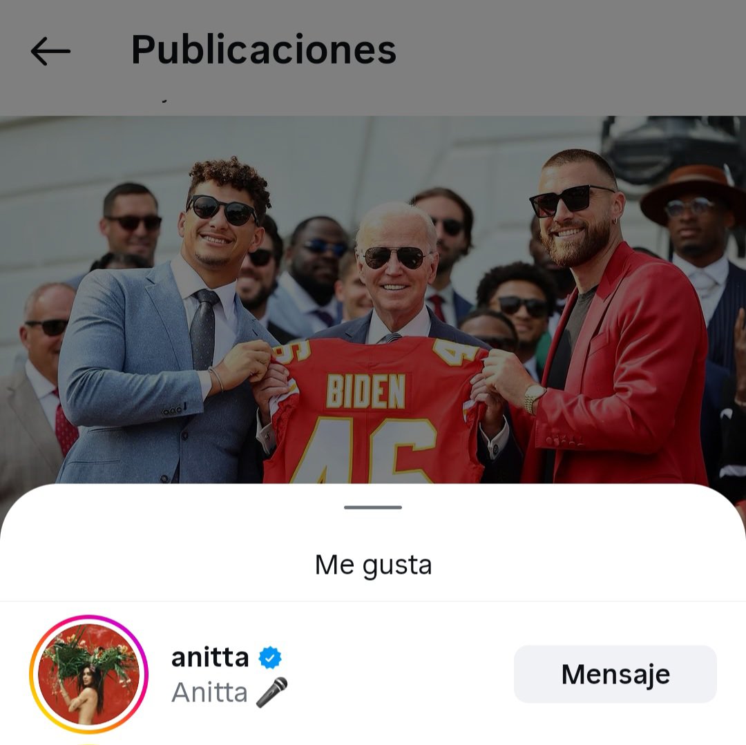 tiniswiftiee's tweet photo. y anitta.... https://t.co/cxALGySJLT
