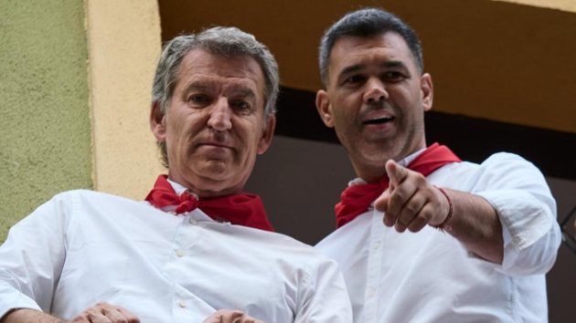 PSOE's tweet photo. El PP convierte las bajas laborales, un derecho de los trabajadores, en un problema.

Los que nos llevaron al 26% de paro ahora dan lecciones de trabajo. Ese fue el verdadero absentismo: políticas que no supieron generar empleo ni cuidarlo.

🗞️ Artículo completo de 'El Socialista'.
https://t.co/TWF7tUGWf4