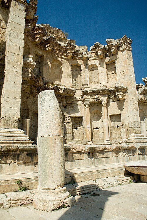 CharmOfCulture's tweet photo. The Pompeii of the Middle East 🇯🇴

Jerash in Jordan is home to one of the best preserved Greco-Roman cities.

The city was founded around 6000 BC and flourished during the Greek, Hellenistic, Roman, and Byzantine periods, when it was known as Gerasa. https://t.co/o8y3b4Lh2R