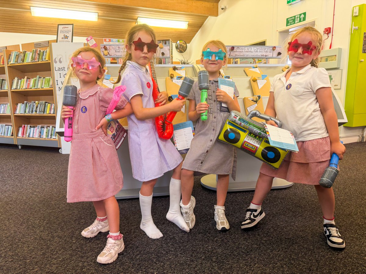 CaerphillyLibs tweet picture