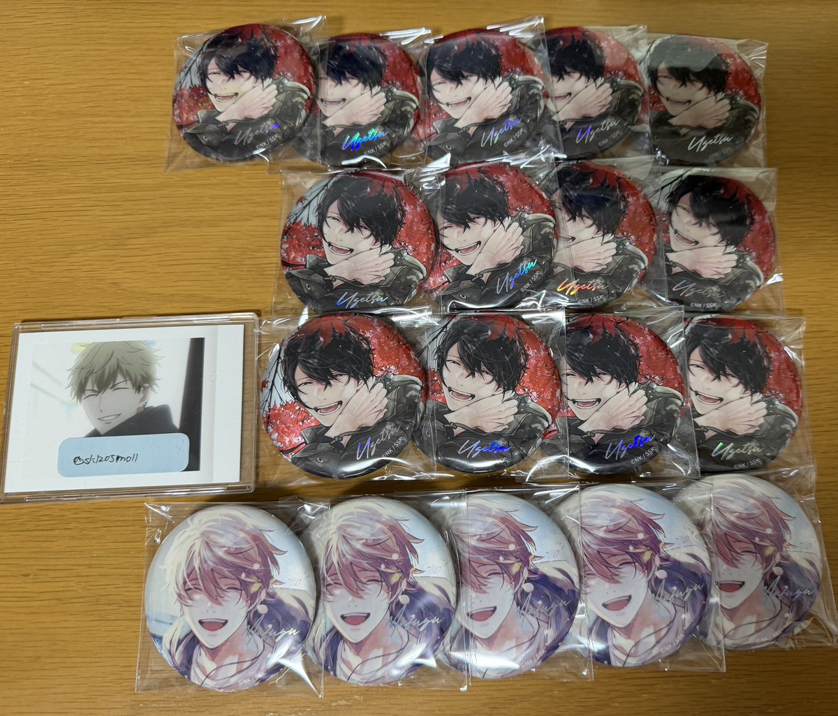 sk1205mo11's tweet photo. 【交換】ギヴン CODA:NextVerse シリーズ
缶バッジD

譲) D真冬5、雨月13

求)由紀

都内手渡し(池袋優先)or郵送

お気軽に引用元にお声がけくださいませ。 https://t.co/jEV67nLvC7
