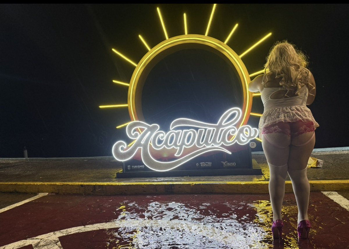 SissyRegina2000's tweet photo. Que rico culito se me ve , haciendo exhibicionismo ustedes ya saben donde !!! #ExhibicionismoPúblico #sissyespañol #cachetero https://t.co/jPbF97fFUV
