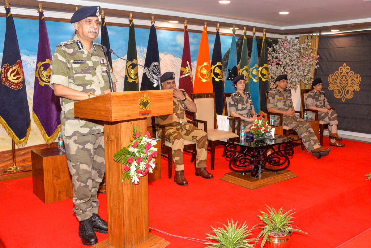 CISFHQrs's tweet photo. Shaping Leaders - Strengthening the Force

Shri Praveer Ranjan, DG/CISF along with senior officers, interacted with Assistant Commandant (Probationers) at CISF HQrs, New Delhi. During the interaction, he shared his vision for a future-ready CISF and encouraged the young officers to uphold the Force's core values of professionalism, integrity and operational excellence while leading from the front.

The interaction reaffirmed CISF's commitment to nurturing capable leaders who are prepared to safeguard the nation's critical infrastructure and strategic assets with courage, dedication and an utmost sense of duty.

#CISF #ShieldOfSecurity #FutureLeaders #LeadershipMatters #OfficerTraining #NationFirst

@HMOIndia 
@mygovindia 
@PIB_India 
@CISFTraining