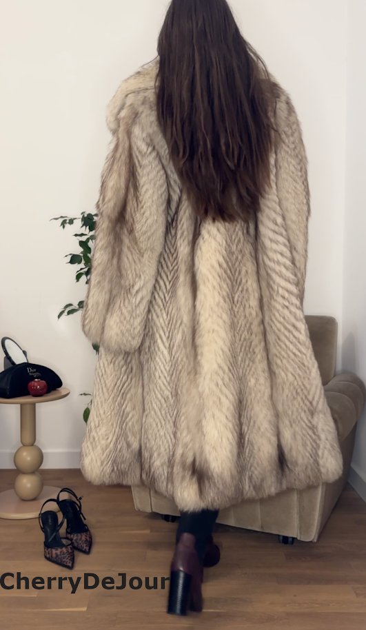 CherryDeJour's tweet photo. A shot from a custom I made recently in one of my favourite fur coats. What ever happened on the armchair afterwards remains a secret ๐ #furcoat #hairfetish #highclass https://t.co/QSlIB0ADRZ