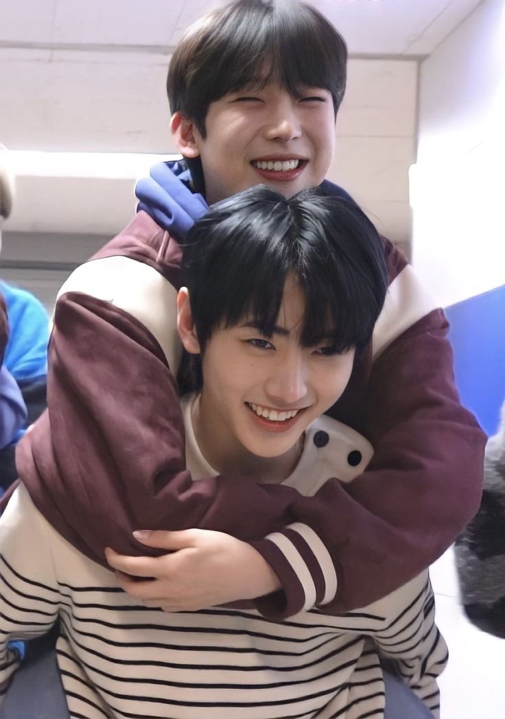 DAISYENHA7's tweet photo. Drop the tags yall
Cuz the ot6 are madddddd
Lets goo engenaaaaa🔥

Engenes demand fairness and respect for ENHYPEN, and continue to boycott BELIFT and HYBE financially until change is seen.

#BeliftRespectENHYPEN
#BoycottHYBEandBELIFTLAB https://t.co/hNMj7JA2nU