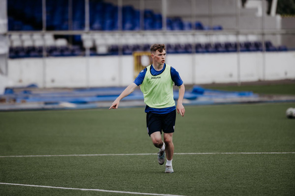 ColeraineFC's tweet photo. Coleraine FC can confirm that Alfie Gaston has joined Limavady United on a season-long loan.

The deal includes a recall option in the January transfer window.

Everyone wishes Alfie the best of luck for his time at the Roesiders 🤝🏻 #COTB https://t.co/qPLTbtOrHN