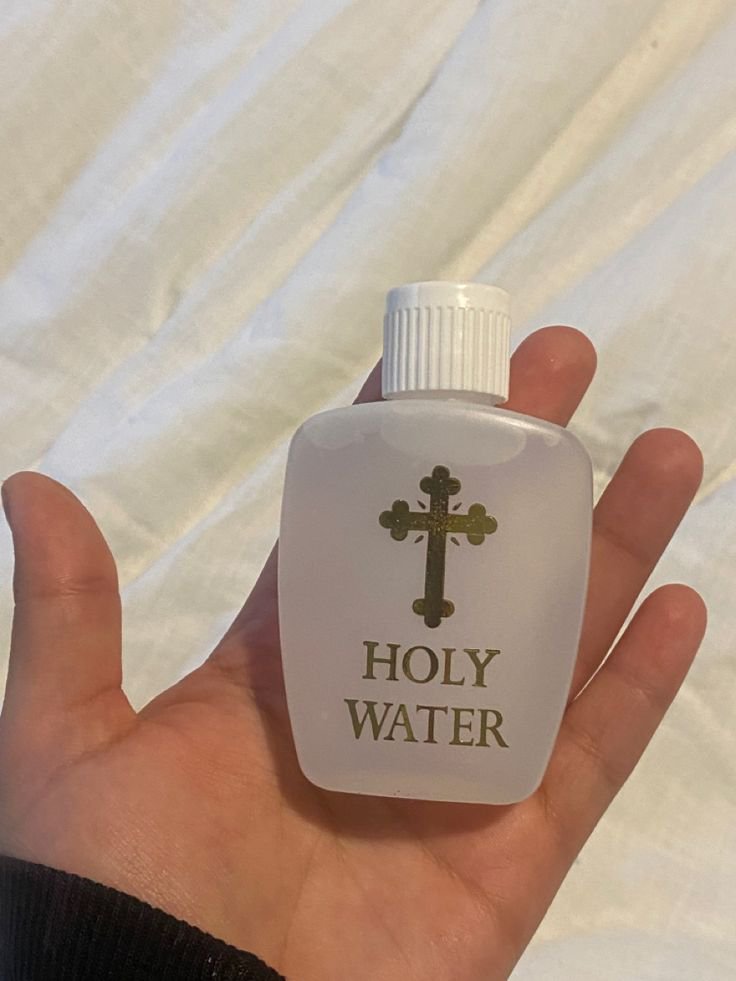 Vitus_osst's tweet photo. Do you have holy water? https://t.co/q4Wy1z0aCE