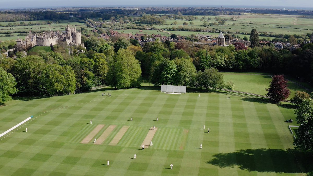 3dadswalking's tweet photo. Believe it or not, we're swapping our walking boots for cricket bats
On Mon 20 July, 3 Dads Walking take on the Hunchman Trust in a charity match at Arundel Castle CC. None of us has played for decades, so we may need all the support we can get
Details - https://t.co/yRT0Sp07dz https://t.co/fgBM9dSAHX