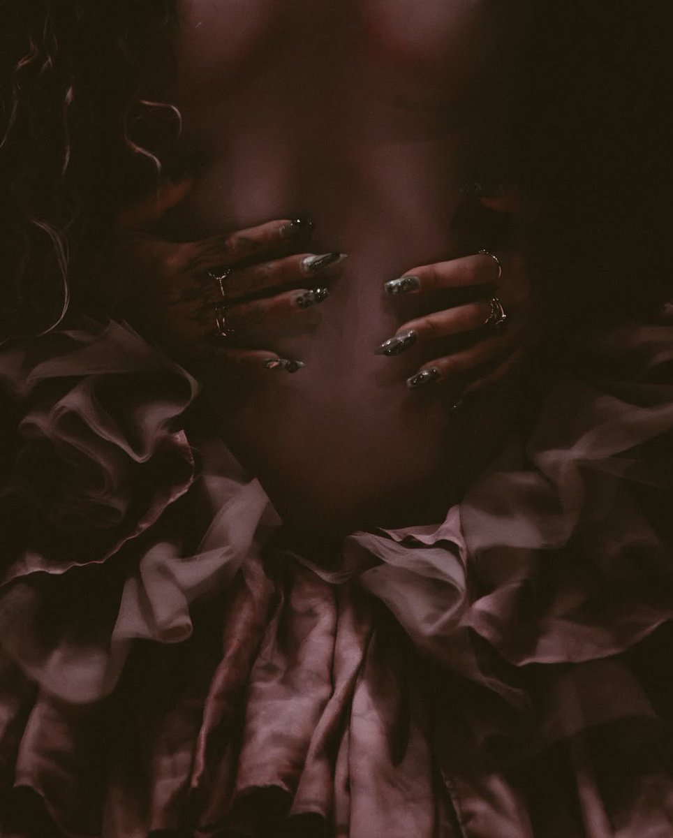 MelanieMBrasil's tweet photo. Melanie Martinez em nova publicação da conta oficial da HADES Tour. https://t.co/a1cMn5Nz3P