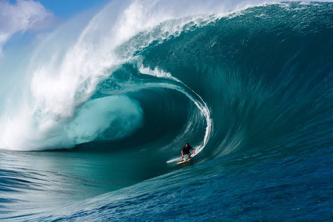 surfgoldbeaches's tweet photo. The best surfer in the water isn't always the one catching the biggest waves. Do you agree or disagree? https://t.co/KCWFEBDnyl