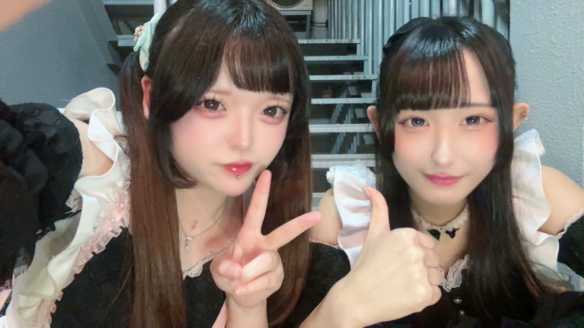 _morechocolate's tweet photo. 初配信 / ニコ生配信中 https://t.co/I3p7sCdee1 https://t.co/jxZS3fgMdy