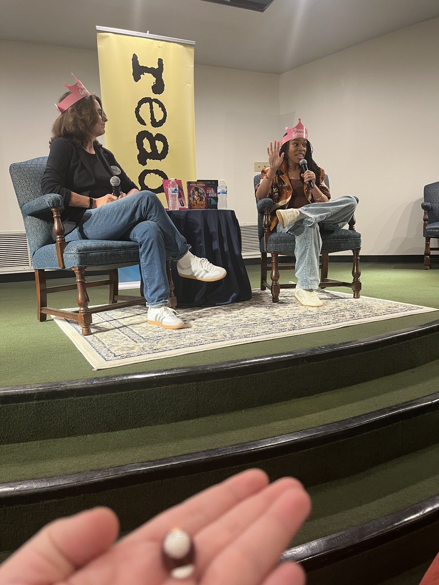 FulmerFalcons's tweet photo. Book lover dreams came true! 📚 Ms. Lane (and Freddie) checked off a bucket list experience by meeting The Princess Diaries author Meg Cabot and getting her newest graphic novel signed. She also heard from bestselling author Angie Thomas during her Book Retreat. Memories made! https://t.co/NiS0kgofHV